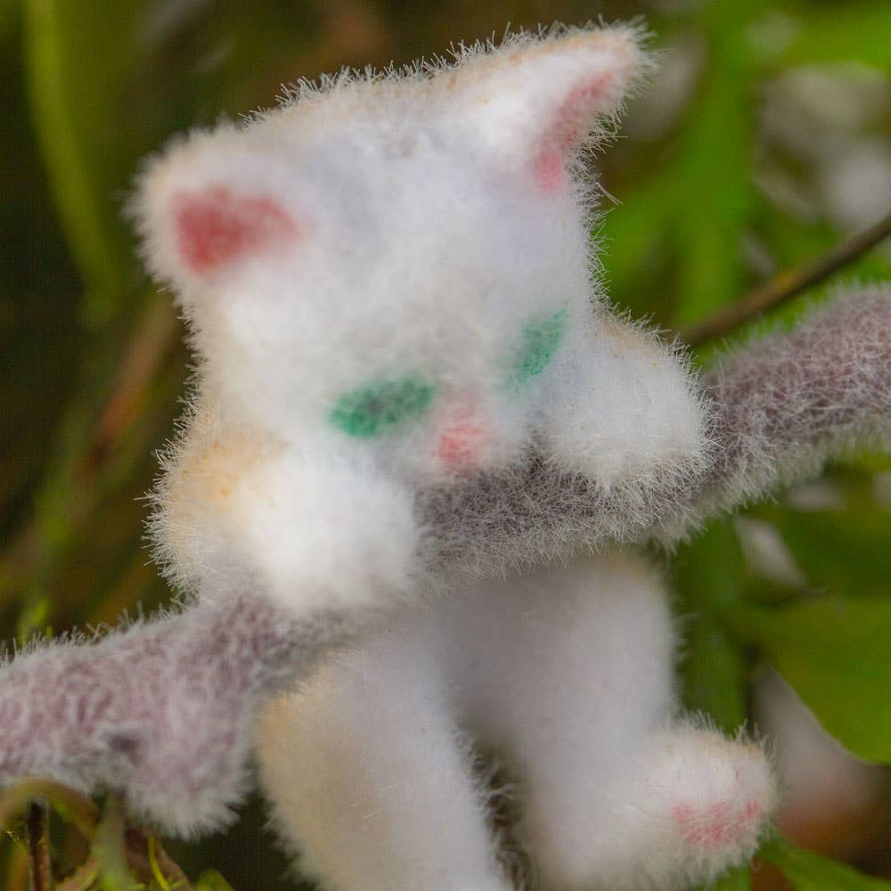 Flocked Miniature Climbing Kittens | Tselaine