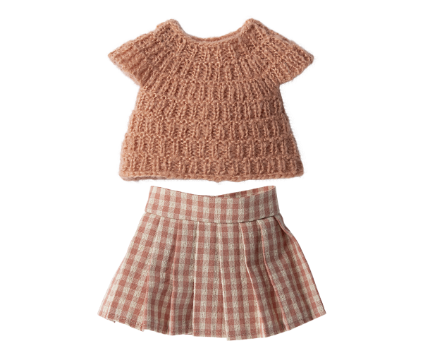 PREORDER KNITTED SHIRT AND SKIRT, SIZE 3 5/15)