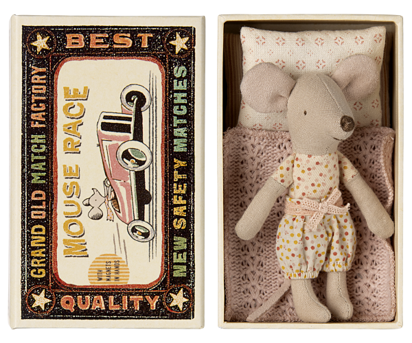*NEW* LITTLE SISTER MOUSE IN MATCHBOX *IN STOCK*