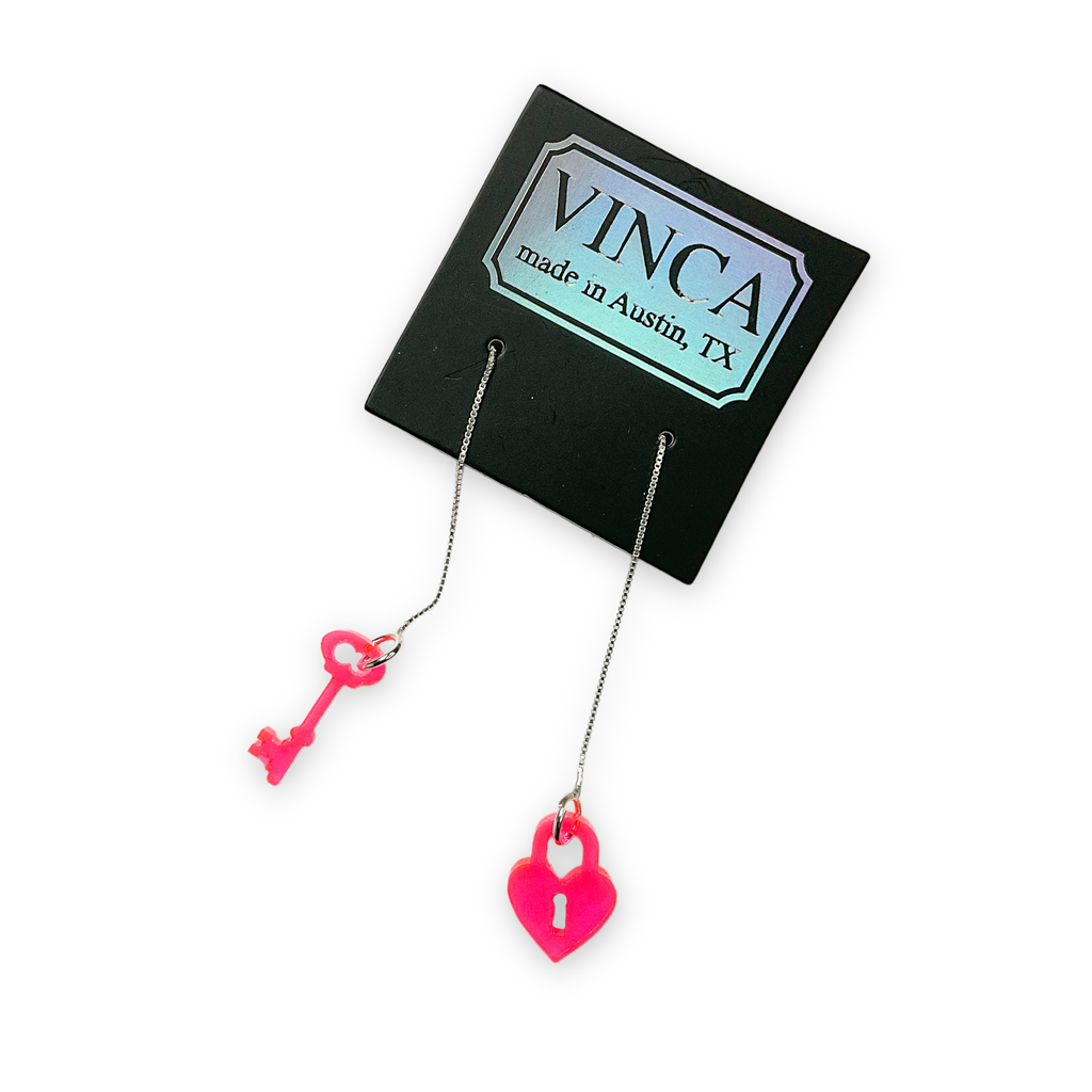 Locky For You ear threaders - clear pink