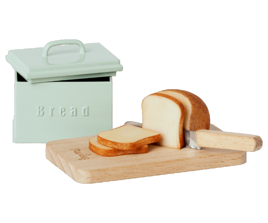 Maileg Fall Winter 2021 for Bread box and Knife Set IN STOCK